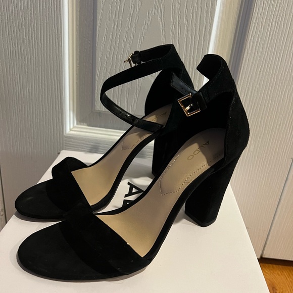 Aldo - Picture 1 of 5